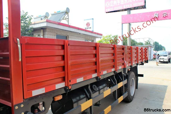 Dongfeng Kaipute C 140hp 4X2(6 wheels) 6.2m Extended Cab Flatbed Light Truck Body (1) | 86Trucks