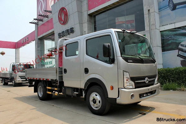 Dongfeng Kaipute N280 130hp 4X2(6 wheels) 3.2m double-row flatbed light truck Exterior