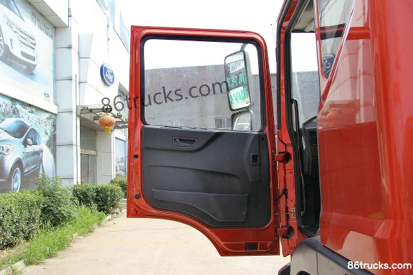 Dongfeng Duolika D9 camion moyen 160 ch 4X2(6 roues) camion porteur fourgon 7,7 m (Yuchai) Cabine (2) | 86Trucks