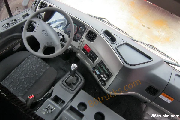 JAC Gallop K3 poids lourd 375 ch 6X4(10 roues) tracteur routier Cabine (2) | 86Trucks