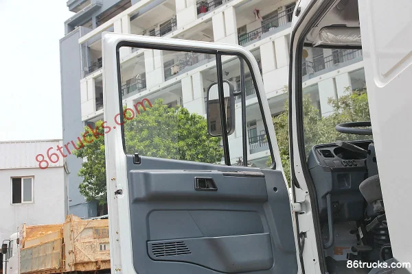 Hualing Star 160 hp 4X2(6 wheels) Powder Material Truck Chassis Cab (2) | 86Trucks