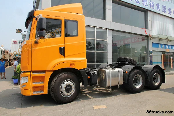 Hualing Hanma Heavy Truck 345 hp 6X4(10 wheels) Tractor Truck Exterior (3) | 86Trucks