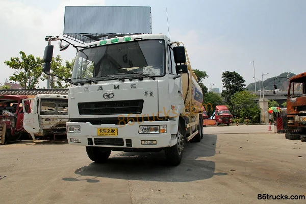 Hualing Star 270 hp 6X4(10 wheels) Powder Material Truck Exterior (3) | 86Trucks