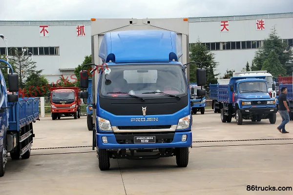 Bojun Yijun 130 hp 4X2(6 wheels) 6.2m Van Light Truck Exterior (2) | 86Trucks