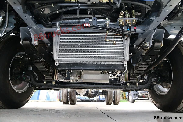 JAC Shuailing H330 160hp 4X2(6 wheels) 4.12m Single Row Van Light Truck Chassis (1) | 86Trucks