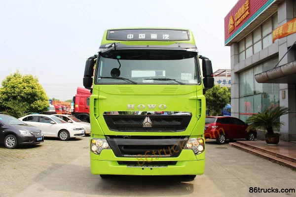 Sinotruk HOWO T7H Heavy Truck 440hp 4X2(6 wheels) Tractor Truck Exterior (2) | 86Trucks