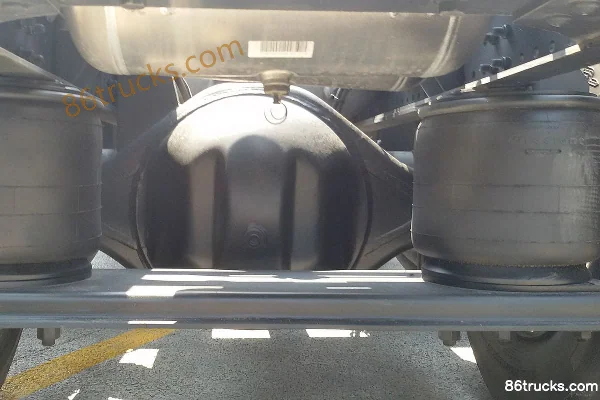 Beiben V3HT tracteur routier 430 ch 6X2(8 roues) (essieu relevable central) Châssis (1) | 86Trucks