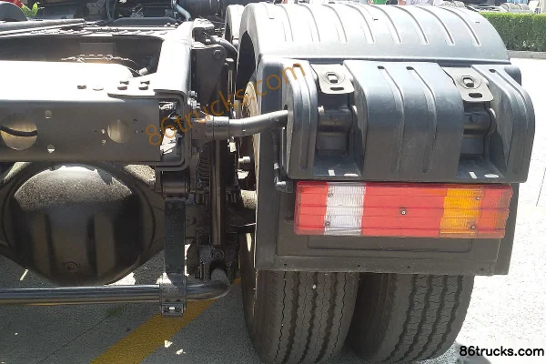 Beiben V3HT camion lourd 430 ch 6X4(10 roues) tracteur routier automatique (ralentisseur) (AMT manuel/automatique) Châssis (3) | 86Trucks