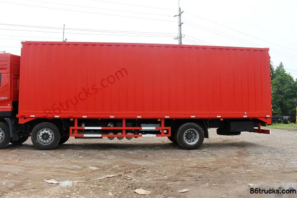 Dongfeng Commercial Vehicle Tianlong camion lourd 245 ch 6X2(8 roues) camion porteur 9,6 m avec cabine à couchette et caisse fermée Carrosse