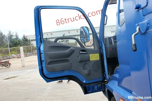 Shijun Skat Light Truck 95hp 4X2(6 wheels) 3.2m dump truck Cab (1) | 86Trucks