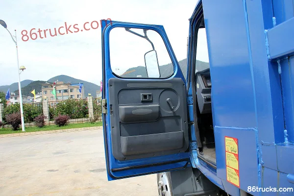 Shijun Prince II 115hp 4X2(6 wheels) 3.8m dump truck Cab (1) | 86Trucks