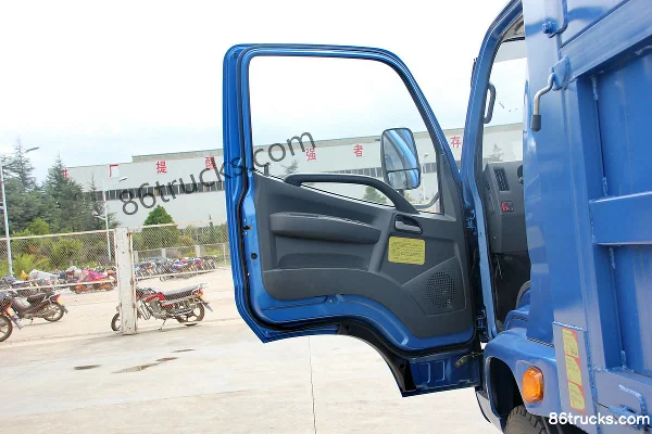 Shijun Skat Light Truck 129 hp 4X2(6 wheels) 3.7m Dump Truck Cab (1) | 86Trucks