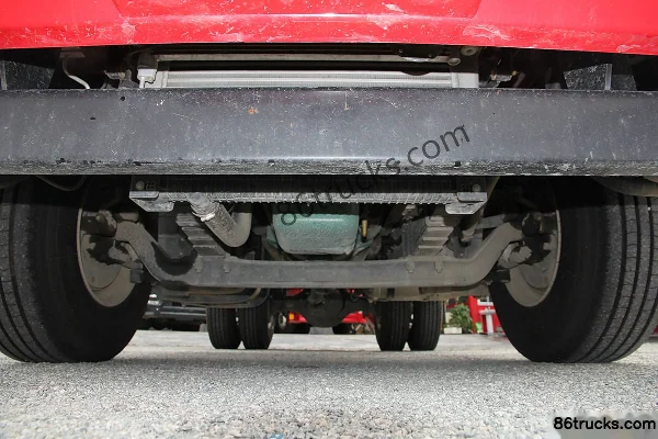FAW Jiefang Qingdao Han V2.0 10.5L LNG 430 hp 4X2(6 wheels) Fast Gear 12-Speed Tractor Truck Chassis (1) | 86Trucks