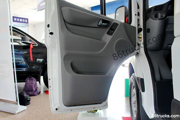 Foton Business Vehicle Tuyano S 129hp Business Van (Business Edition) Cab (3) | 86Trucks