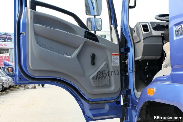 Sinotruk HOWO MANH3 160ch 4X2(6 roues) 4,5m camion benne (457D)(130 simple vérin) Cabine (3) | 86Trucks