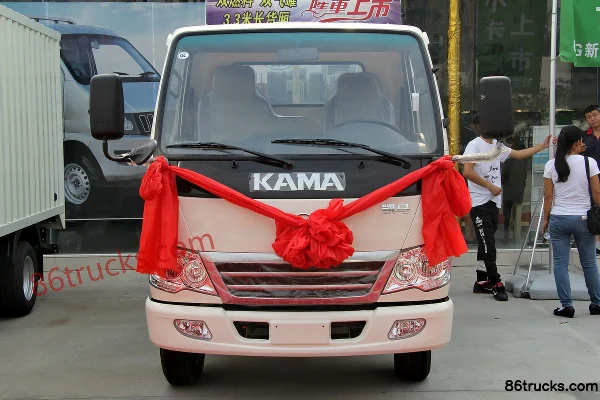 Kama Jinyunka 88hp 4X2(6 wheels) Gasoline/CNG 3.31m Single Row Flatbed Light Truck Exterior (3) | 86Trucks