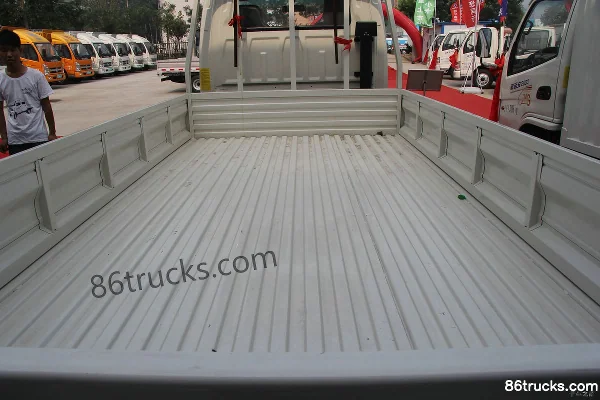 Kama Jinyunka 88hp 4X2(6 wheels) Gasoline/CNG 3.31m Single Row Flatbed Light Truck Body (2) | 86Trucks