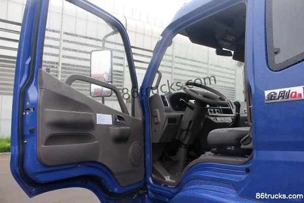 Foton KingKong Q3 Transport Type 141hp 4X2(6 wheels) 6.2m Dump Truck Cab (1) | 86Trucks