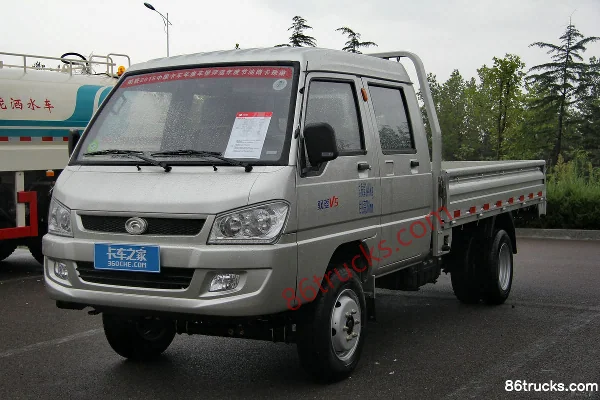 Foton Times Yuling V2 88 hp 4X2(6 wheels) 3.05m Double Row Stake Micro Truck Exterior (3) | 86Trucks