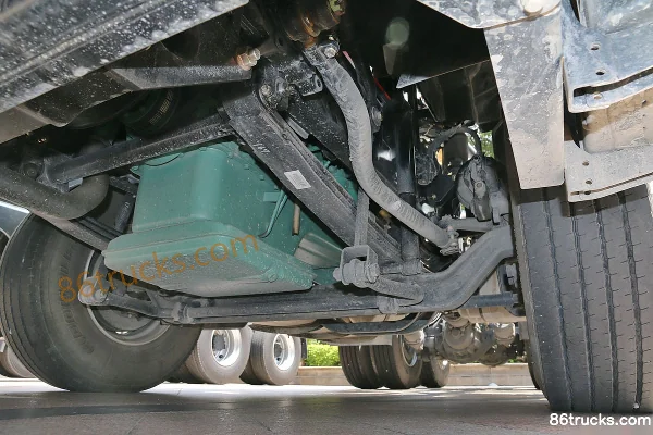 FAW Jiefang Qingdao JH6 poids lourd 460 ch 6X4(10 roues) tracteur routier Châssis (3) | 86Trucks