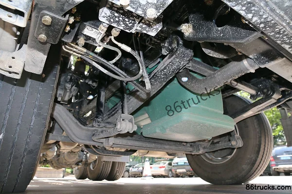 FAW Jiefang Qingdao JH6 poids lourd 460 ch 6X4(10 roues) tracteur routier Châssis (2) | 86Trucks