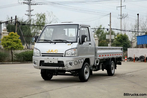 JAC Kangling X3 60 ch 4X2(6 roues) plateau à cabine simple 3,3 m Extérieur (3) | 86Trucks