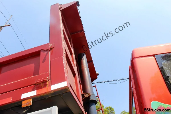 Dongfeng Tesun 120 hp 4X2(6 wheels) 4.2m Dump Truck (EQ3040GF) Body (2) | 86Trucks