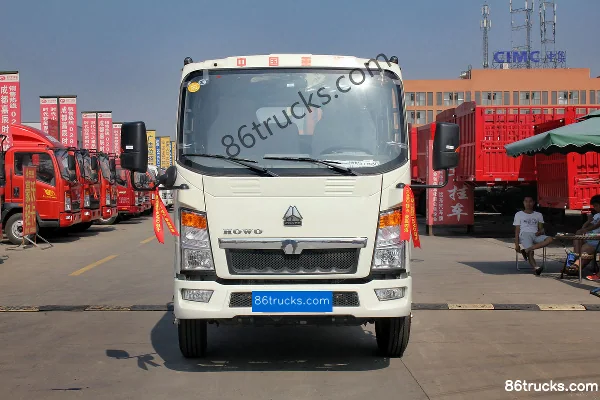 Sinotruk HOWO Hanjun 102 hp 4X2(6 wheels) 3.2m double-row flatbed light truck Exterior (2) | 86Trucks