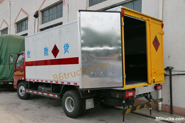 Foton Ollin CTX 154 ch 4X2(6 roues) Camion de transport de matériaux explosifs Extérieur (3) | 86Trucks