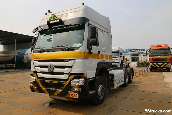 Sinotruk HOWO heavy truck 380 hp 6X4(10 wheels) CNG tractor truck (natural gas transport truck) Exterior (3) | 86Trucks