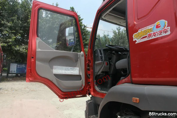 DongfengLiuqi Chenglong camion porteur 310 ch 4X2(6 roues) tracteur routier Cabine (1) | 86Trucks