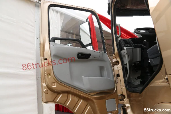 BYD T8 16 tonnes camion balayeur-laveur électrique pur (Hualin) 4X2(6 roues) Cabine (2) | 86Trucks