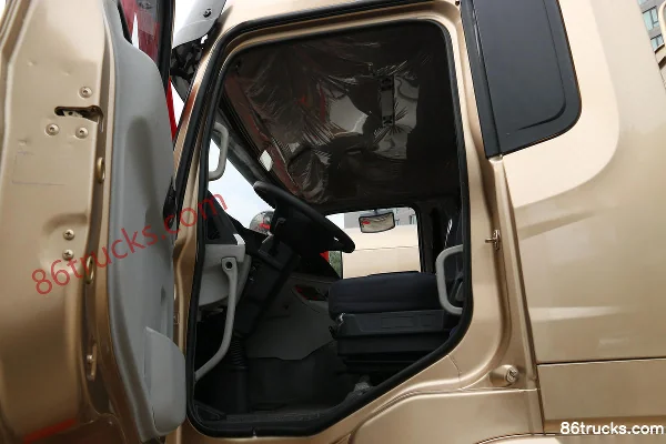 BYD T8 16 tonnes camion balayeur-laveur électrique pur (Hualin) 4X2(6 roues) Cabine (1) | 86Trucks