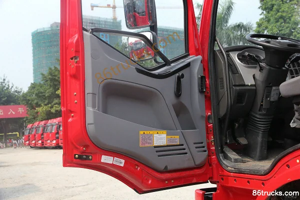 FAW Jiefang J6L Medium Truck 220 hp 4X2(6 wheels) Tractor Truck Cab (3) | 86Trucks