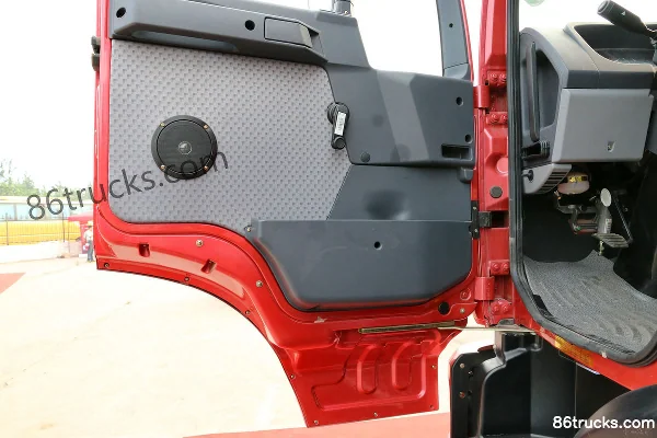Sinotruk Steyr M5G camion lourd 340 ch 6X4(10 roues) camion benne 6,2 m Cabine (1) | 86Trucks