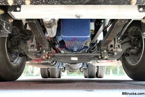 XCMG Hanfeng G7 420 hp 6X4(10 wheels) Tractor Truck Chassis (1) | 86Trucks