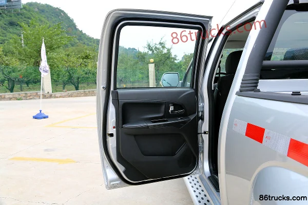 Qiling Auto New T5 Comfort Edition 2.2L gasoline 4WD standard box double-row pickup (China V) Chassis (1) | 86Trucks