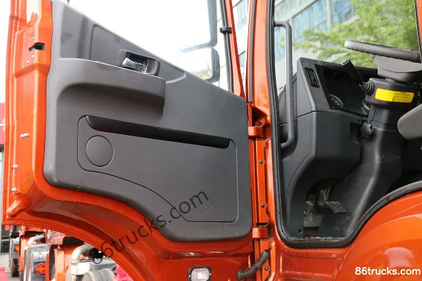 Union Truck V290 Heavy Truck 290 hp 4X2(6 wheels) Tractor Truck Cab (3) | 86Trucks