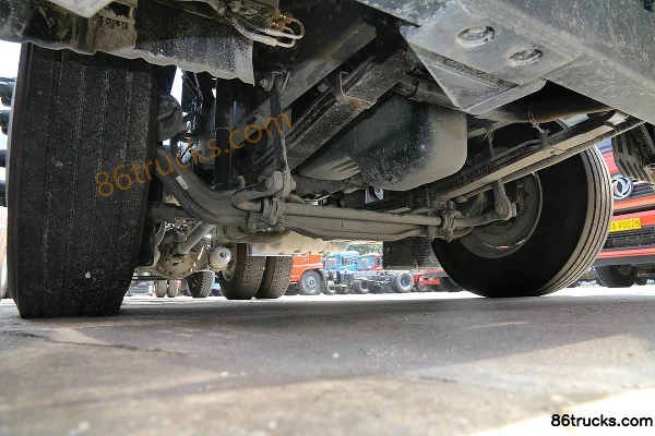 Dongfeng Commercial Vehicle Tianlong tracteur routier 290 ch 4X2(6 roues) Châssis (2) | 86Trucks