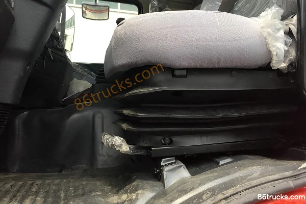 Dongfeng (Original Pu) camion lourd 310 ch 4X2(6 roues) tracteur routier cabine haute (1) | 86Trucks