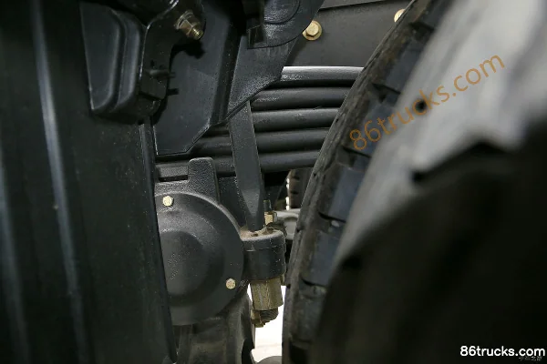 Foton Auman GTL 6 série poids lourd Super Power 460 ch 6X4(10 roues) tracteur routier (vert) Châssis (3) | 86Trucks