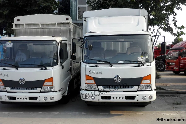 Dongfeng Commercial Vehicle Jiayun 120 hp 4X2(6 wheels) 4.1m Single Row Stake Truck (Blue Plate) Exterior (2) | 86Trucks