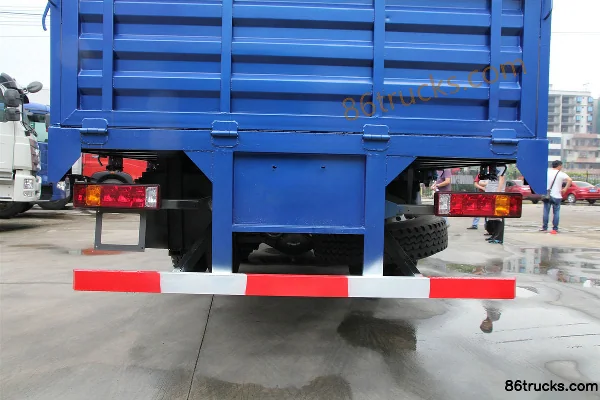 Sinotruk Haohan J5G camion lourd version légère 340 ch 8X4(12 roues) camion porteur fourgon 9,5 m Carrosserie (2) | 86Trucks