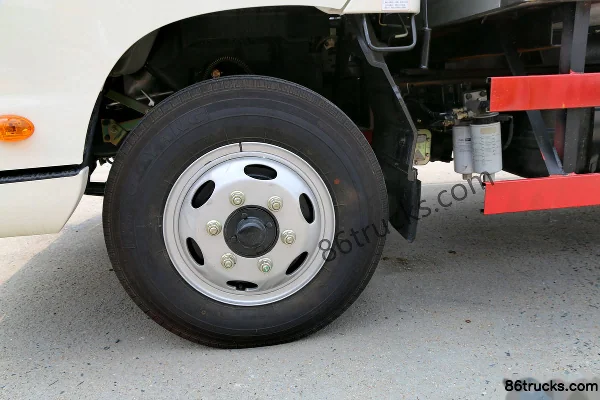 Foton Aumark Série 3 118 ch 4X2(6 roues) camion frigorifique Châssis (3) | 86Trucks