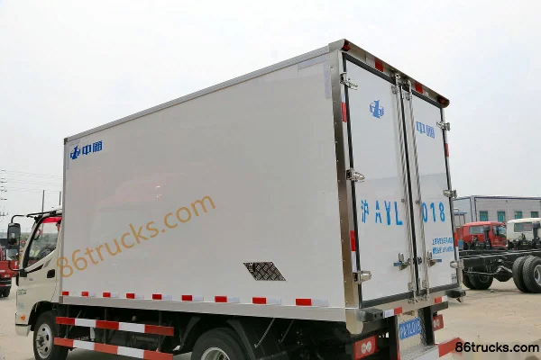 Foton Aumark Série 3 118 ch 4X2(6 roues) camion frigorifique Carrosserie (3) | 86Trucks