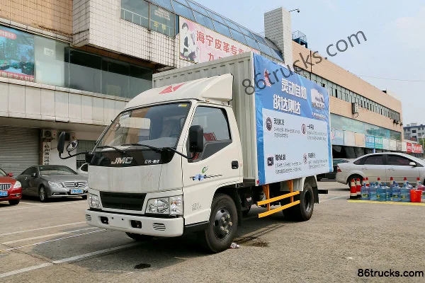 JMC Shunda High-spec 109 hp 4X2(6 wheels) 4.22m single-row van light truck Exterior (3) | 86Trucks