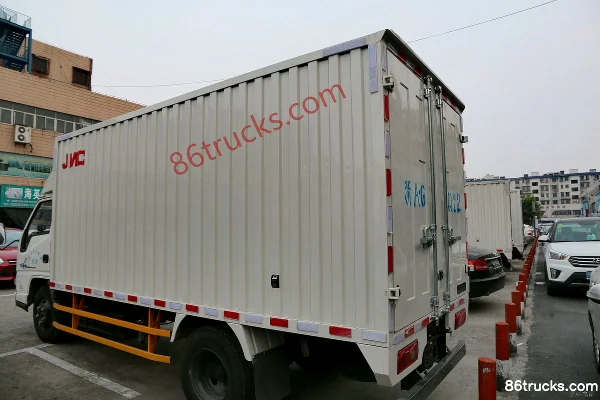 JMC Shunda High-spec 109 hp 4X2(6 wheels) 4.22m single-row van light truck Body (2) | 86Trucks