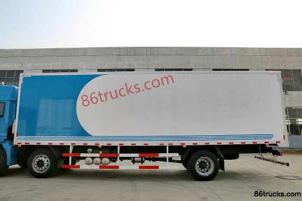 Foton Auman ETX 6 Series Heavy Truck 245 hp 6X2(8 wheels) 9.6m Van Cargo Truck (8-speed) Body (2) | 86Trucks