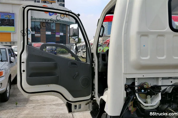 Foton Aumark Série 3 118 ch 4X2(6 roues) Châssis de camion léger cabine simple empattement 3360 (2) | 86Trucks