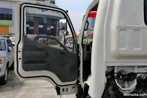 Foton Aumark Série 3 118 ch 4X2(6 roues) Châssis de camion léger cabine simple empattement 3360 (1) | 86Trucks